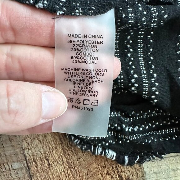 Vince Camuto Aztec Print Tropic Heat Halter Fringe Tank Top -S - Picture 5 of 6